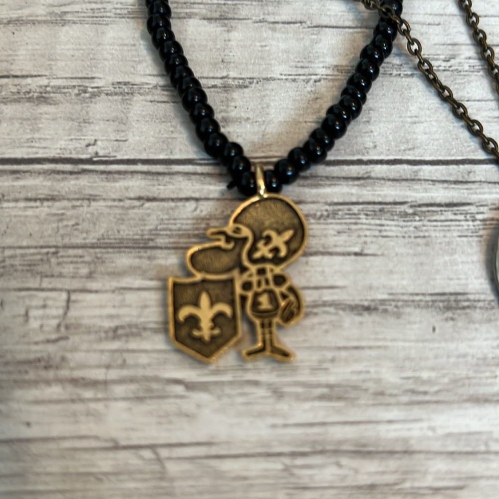SAINTS FOOTBALL INSPIRED NECKLACE SET - Picture 2 of 4